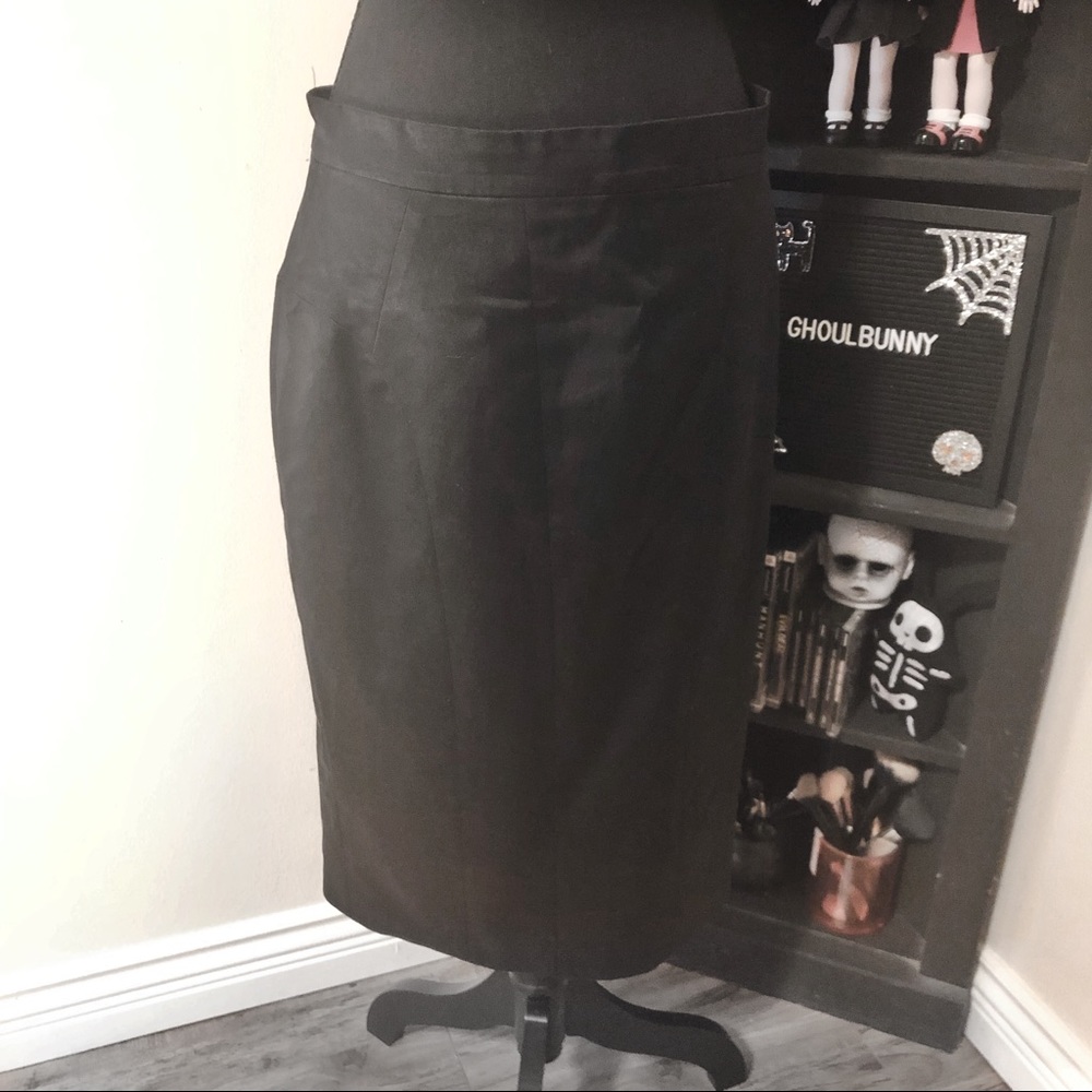 Dolce & Gabbana Satin Pencil Skirt